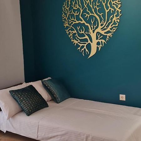 New Stylish Apartment In Athens! Экстерьер фото